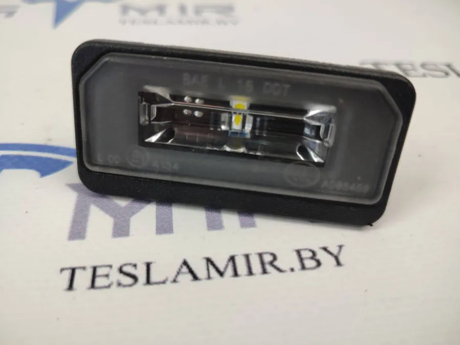 Подсветка номера Tesla Model S 2018 — фото 1
