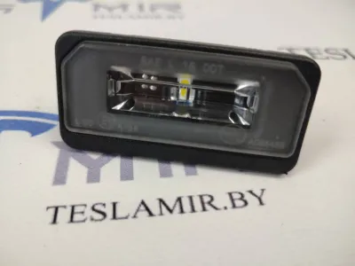 Подсветка номера Tesla Model S 2018