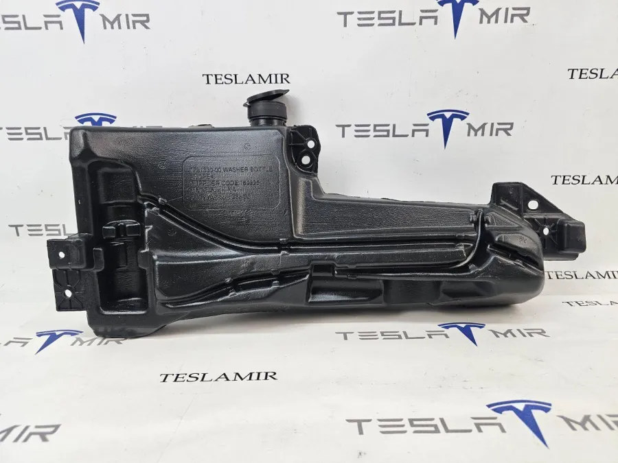 Бачок омывателя Tesla Model 3 2024 — фото 1