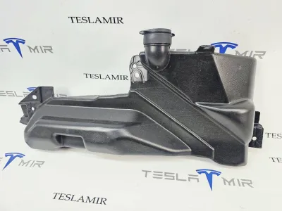 Бачок омывателя Tesla Model 3 2024 — фото 2