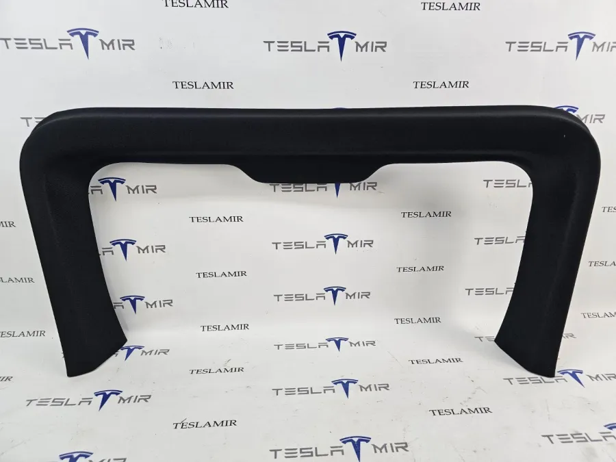 Накладка крышки багажника Tesla Model Y 2025 — фото 1