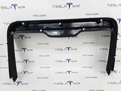 Накладка крышки багажника Tesla Model Y 2025 — фото 4