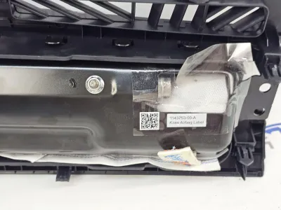 Подушка безопасности коленная водителя Tesla Model Y 2025 — фото 5