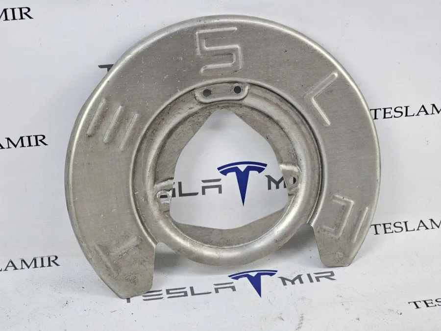 Кожух защитный тормозного диска передний Tesla Model 3 2023 — фото 1