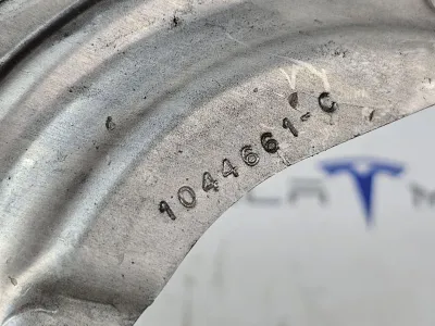 Кожух защитный тормозного диска передний Tesla Model 3 2023 — фото 2