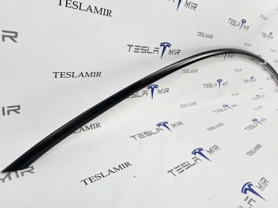 Молдинг кузова боковой наружный верхний левый Tesla Model 3 2023 — фото 2