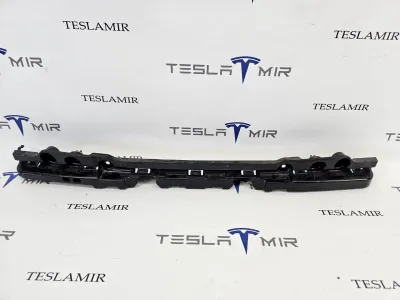 Кронштейн крепления бампера (центральный) задний Tesla Model Y 2025