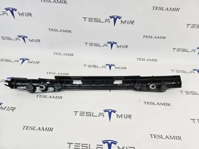 Кронштейн крепления бампера (центральный) задний Tesla Model Y 2025 — фото 7