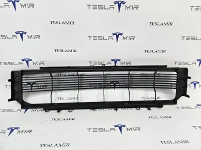 Решетка гриль декоративная основного радиатора (передний бампер) Tesla Model S 2018 — фото 4