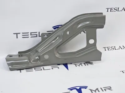 Кронштейн крыла правый Tesla Model Y 2025