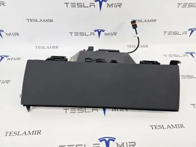 Бардачок Tesla Model Y 2025 — фото 2
