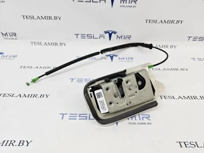 Замок двери передней левой Tesla Model 3 2023