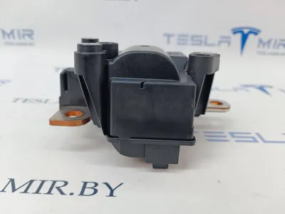 Контактор высоковольтной батареи Tesla Model 3 2022 — фото 2