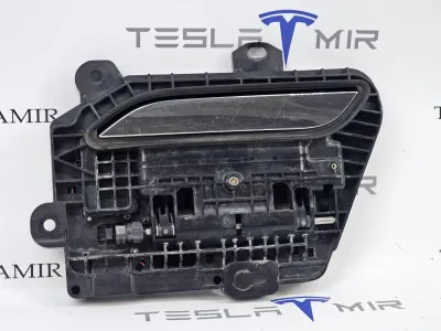 Ручка наружная двери левой Tesla Model S 2018