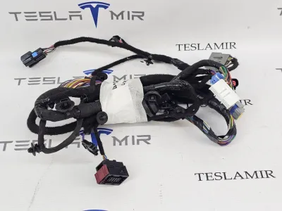 Электропроводка двери передняя левая Tesla Model S 2022