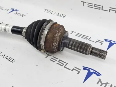 Полуось (приводной вал, ШРУС) передняя левая Tesla Model S 2022 — фото 3