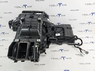 Корпус отопителя (печки) Tesla Model S 2022