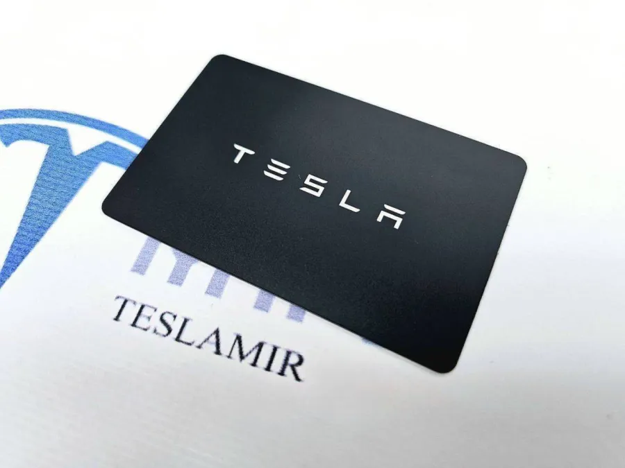 Ключ-карта Tesla Model 3 2021 — фото 1
