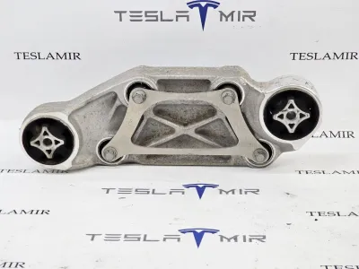 Кронштейн двигателя передний Tesla Model S 2018