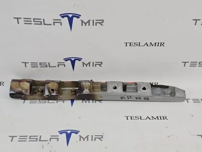Часть кузова (вырезанный элемент) Tesla Model X 2018