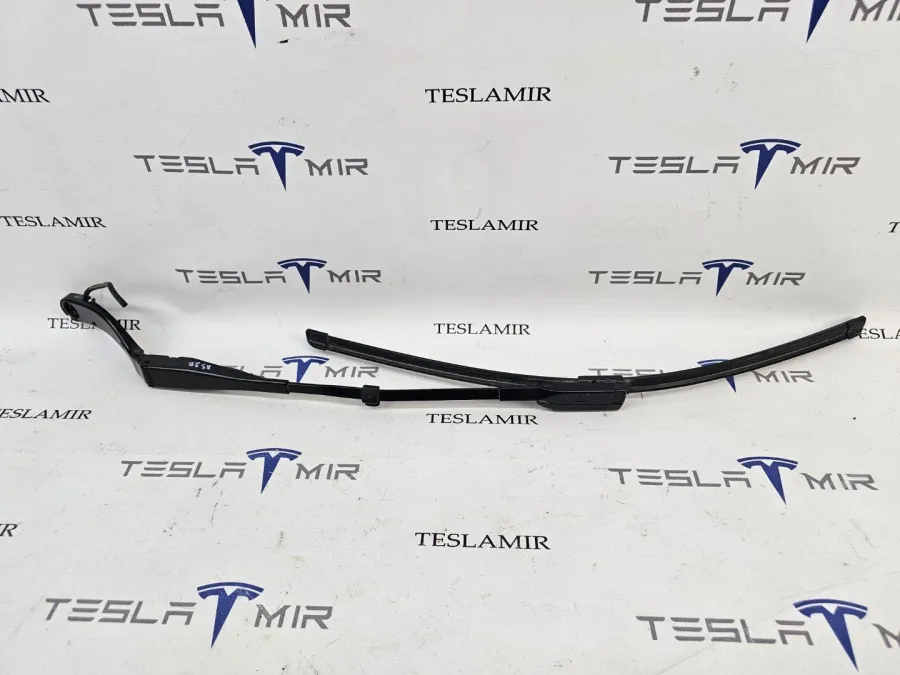 Щеткодержатель (поводок стеклоочистителя, дворник) левый Tesla Model 3 2024 — фото 1