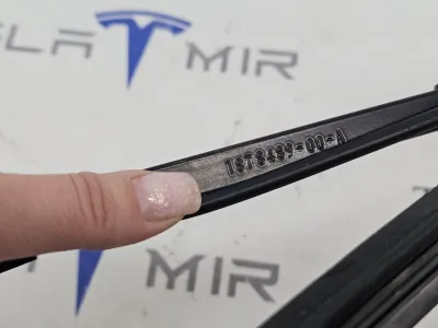 Щеткодержатель (поводок стеклоочистителя, дворник) левый Tesla Model 3 2024 — фото 4