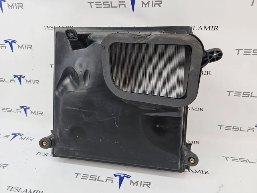 Корпус воздушногo фильтра Tesla Model S 2022 — фото 1