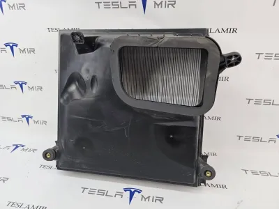 Корпус воздушногo фильтра Tesla Model S 2022