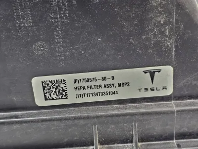 Корпус воздушногo фильтра Tesla Model S 2022 — фото 4