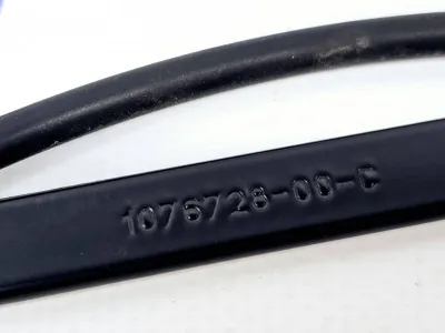 Щеткодержатель (поводок стеклоочистителя, дворник) левый Tesla Model 3 2019 — фото 4