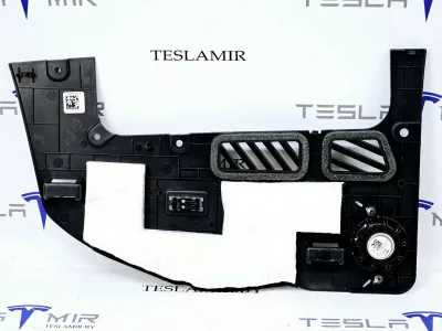 Пластик салона Tesla Model 3 2019 — фото 2