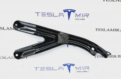 Распорка стоек Tesla Model S 2022