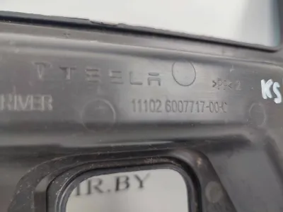 Пластик салона Tesla Model S 2017 — фото 3