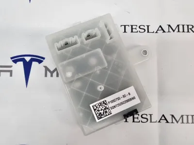 Блок ретрофит (ccs2) Tesla Model 3 2018