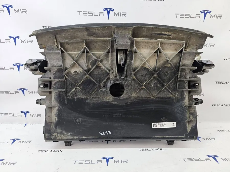 Кассета радиаторов Tesla Model Y 2020 — фото 1