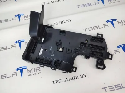 Блок управления BCM (бортовой сети) (Body Control Module) Боди левый Tesla Model 3 2020 — фото 2