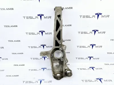 Кулак поворотный передний правый Tesla Model Y 2020