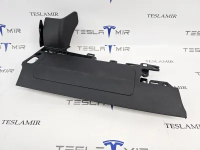 Подушка безопасности коленная водителя Tesla Model Y 2020