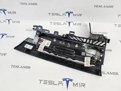Подушка безопасности коленная водителя Tesla Model Y 2020 — фото 3