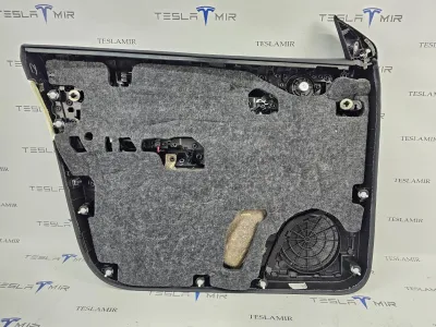 Обшивка двери передней правой Tesla Model Y 2025 — фото 4
