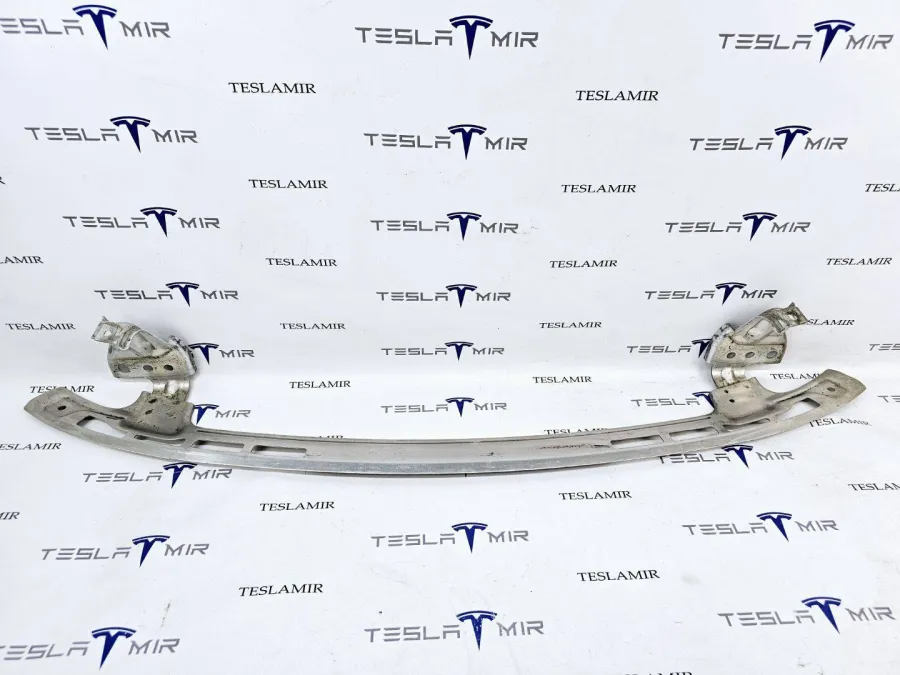 Усилитель переднего бампера нижний Tesla Model Y 2020 — фото 1