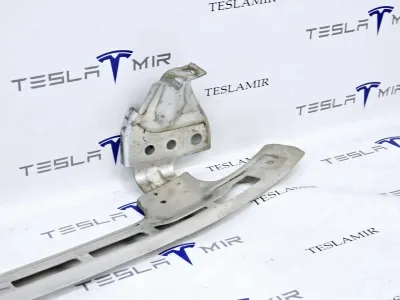 Усилитель переднего бампера нижний Tesla Model Y 2020 — фото 4