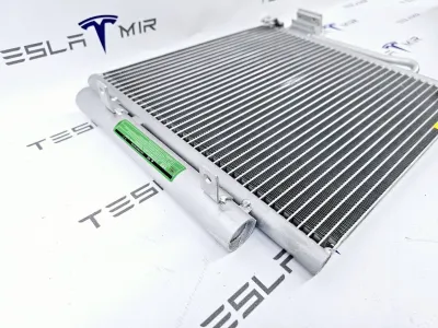 Радиатор кондиционера (передний) правый Tesla Model S 2019 — фото 3
