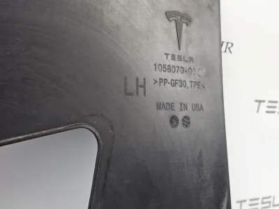 Воздуховод (дефлектор) радиатора (лопух) левый Tesla Model S 2018 — фото 3
