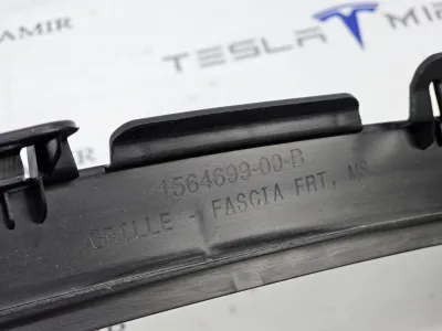 Решетка гриль декоративная основного радиатора (передний бампер) Tesla Model S 2022 — фото 3
