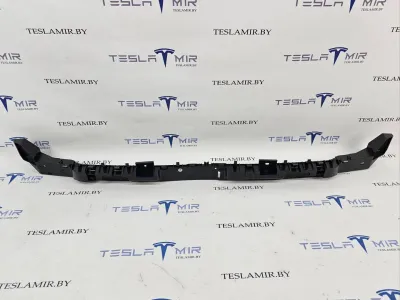 Кронштейн крепления бампера (центральный) задний Tesla Model Y 2021