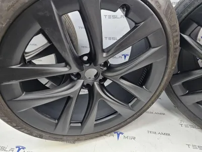 Колесо в сборе Tesla Model S 2023 — фото 4