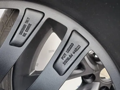 Колесо в сборе Tesla Model S 2023 — фото 14