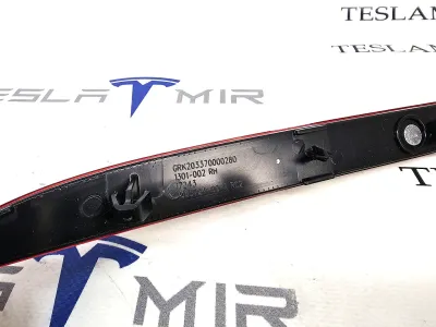 Катафот заднего бампера (отражатель) правый Tesla Model S 2022 — фото 3