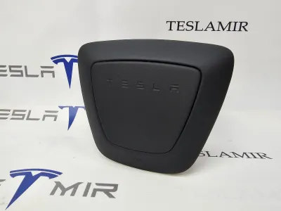 Корпус подушки безопасности водителя Tesla Model 3 2025